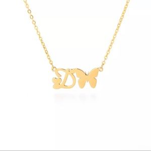 INITIAL LETTER “D” NECKLACE